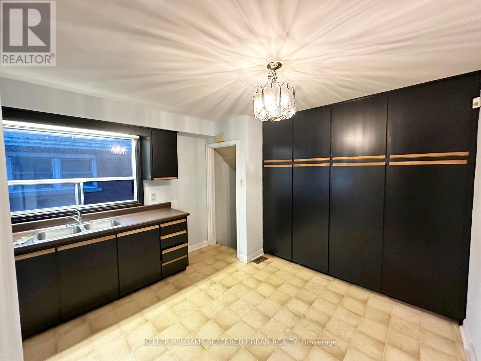 940 Brucedale Avenue E, Hamilton, Ontario  L8T 1L9 - Photo 7 - X13012002