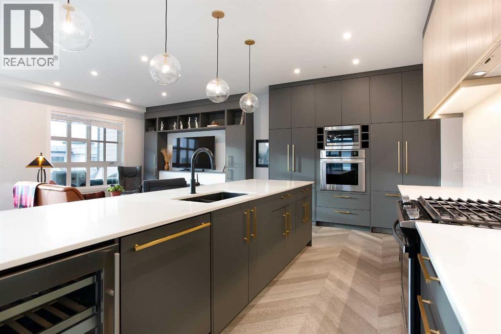 401, 4275 Norford Avenue NW, Calgary, Alberta  T3B 6M2 - Photo 3 - A2302873