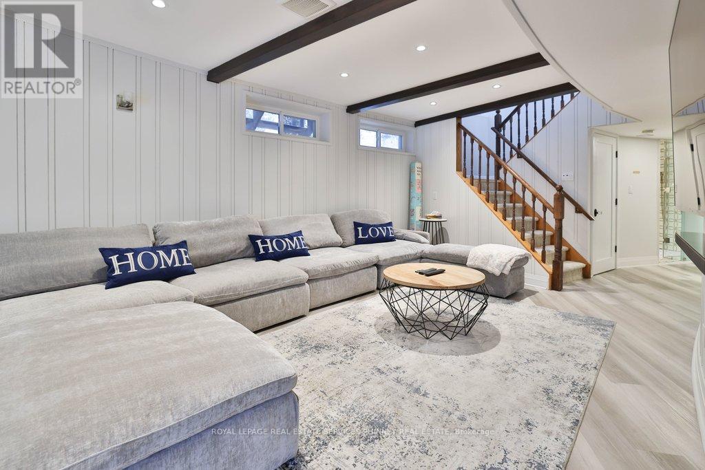 1352 Nocturne Court, Mississauga, Ontario  L5H 2L8 - Photo 23 - W12911338