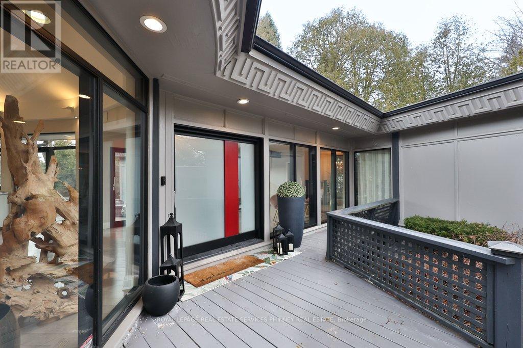 1352 Nocturne Court, Mississauga, Ontario  L5H 2L8 - Photo 3 - W12911338