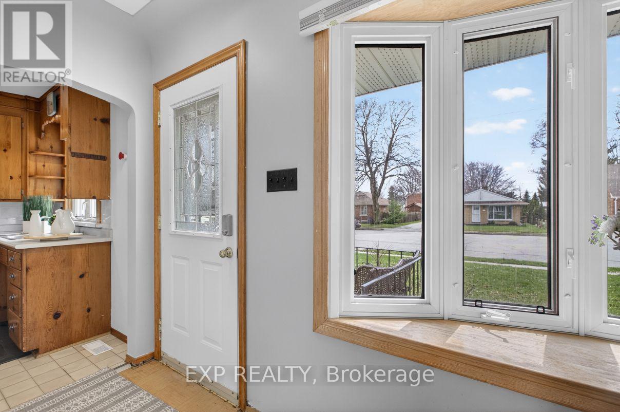 507 Philip Crescent, Cambridge, Ontario  N3H 2R4 - Photo 10 - X13010504