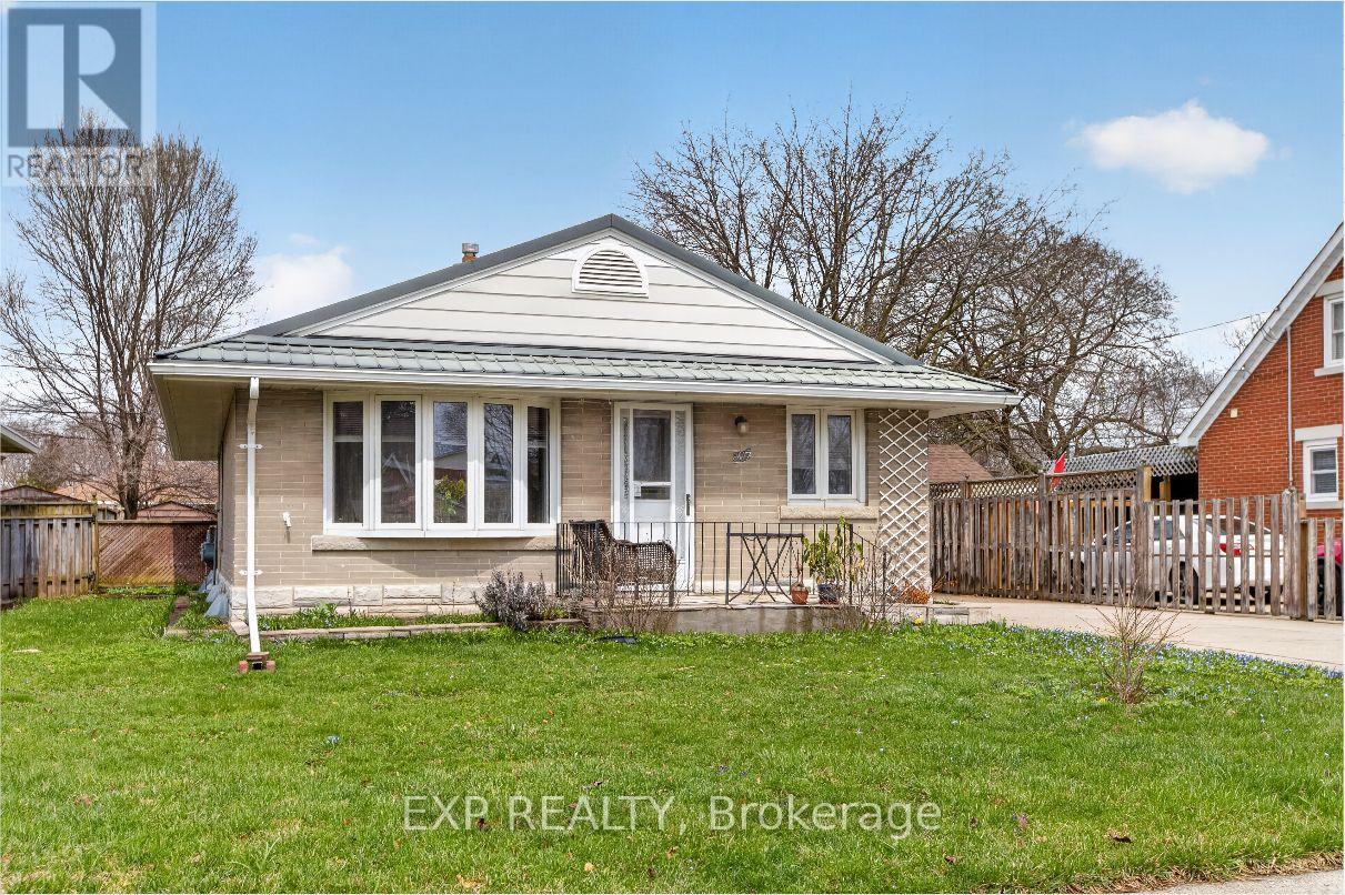 507 Philip Crescent, Cambridge, Ontario  N3H 2R4 - Photo 4 - X13010504