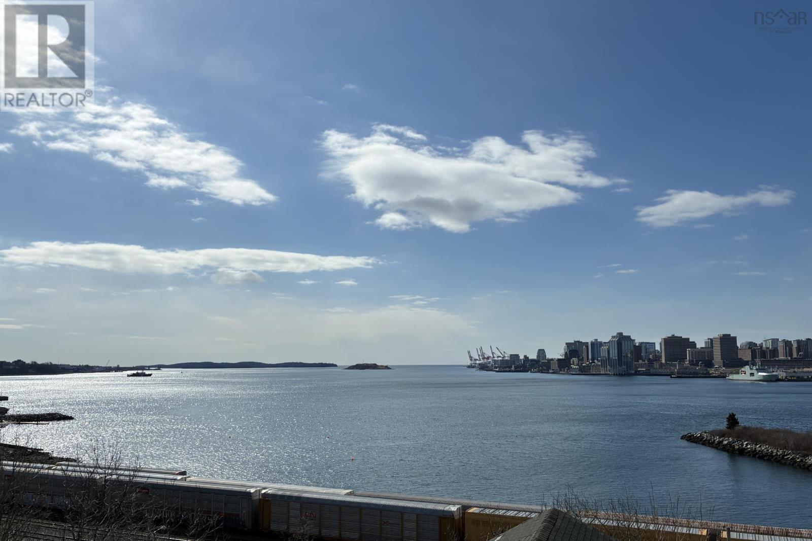 13 Fairbanks Street, Dartmouth, Nova Scotia  B3A 1B8 - Photo 3 - 202607776