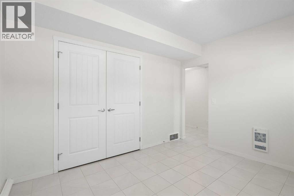 284 Harvest Hills Way NW, Calgary, Alberta  T3K 2P3 - Photo 7 - A2301931