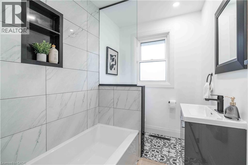 67 Toby Crescent, Hamilton, Ontario  L8T 2N9 - Photo 24 - 40820060