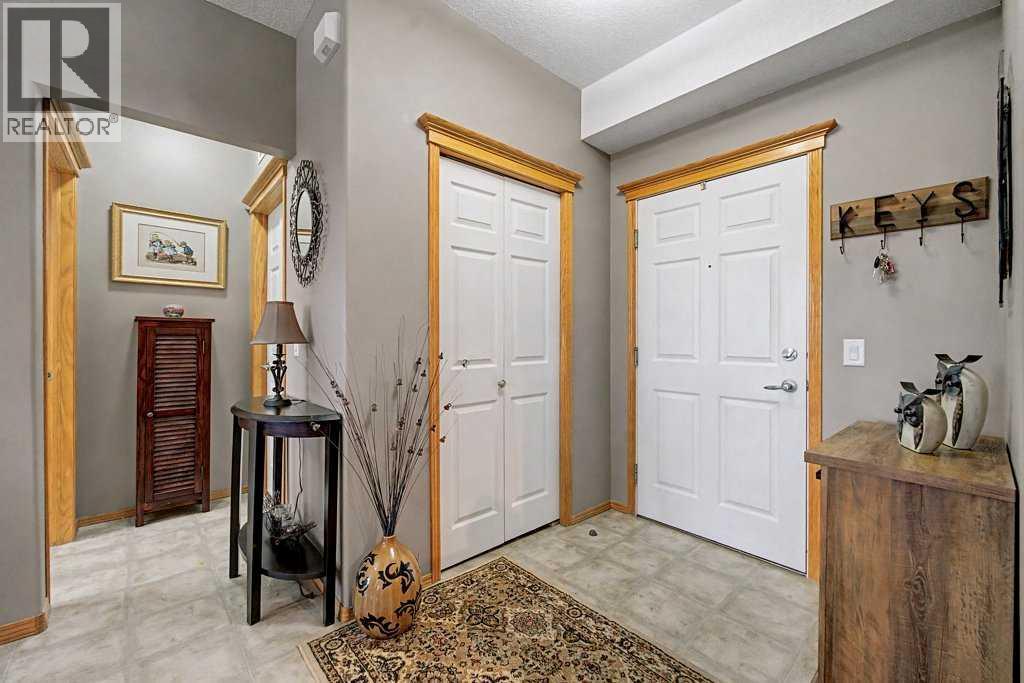 139, 15 Everstone Drive SW, Calgary, Alberta  T2Y 5B5 - Photo 4 - A2300833