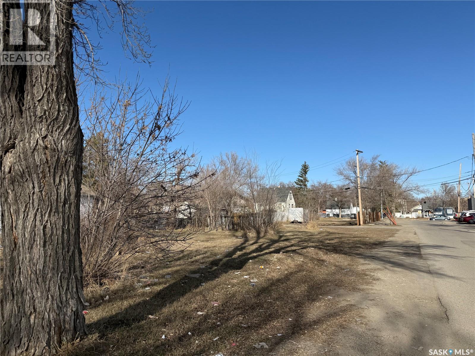 1459 Edward Street, Regina, Saskatchewan  S4T 4M9 - Photo 3 - SK033223