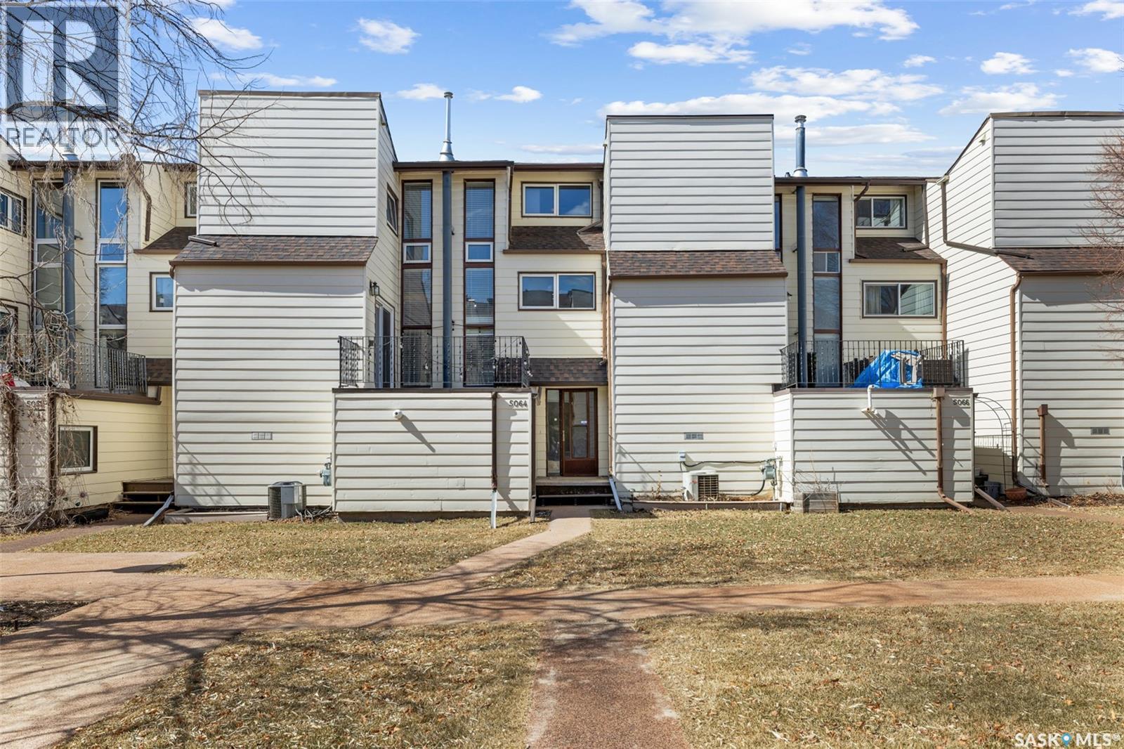 5064 10th Avenue, Regina, Saskatchewan  S4T 7P4 - Photo 1 - SK033183