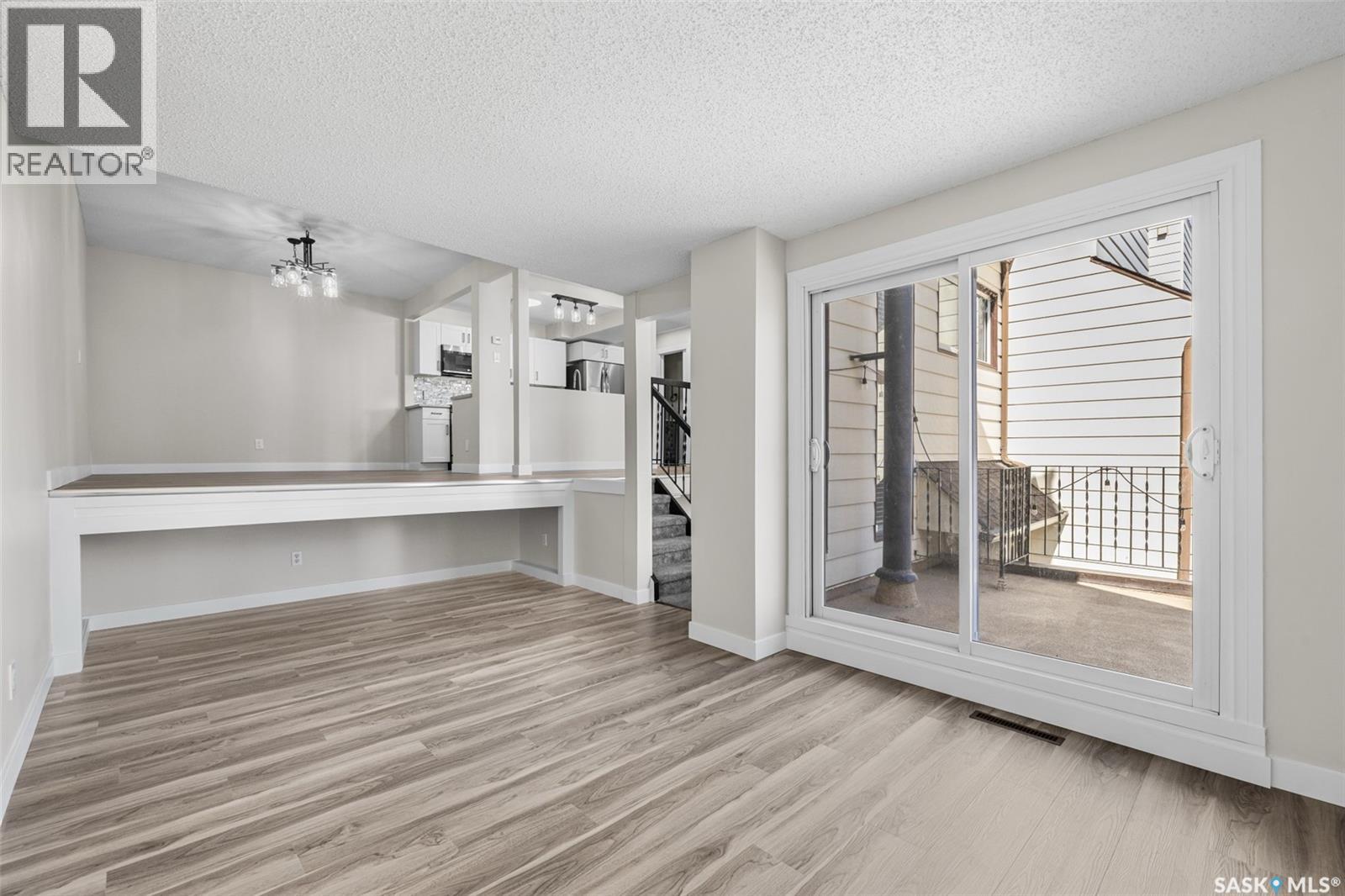 5064 10th Avenue, Regina, Saskatchewan  S4T 7P4 - Photo 4 - SK033183