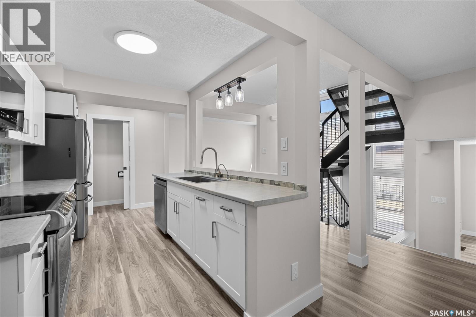 5064 10th Avenue, Regina, Saskatchewan  S4T 7P4 - Photo 9 - SK033183