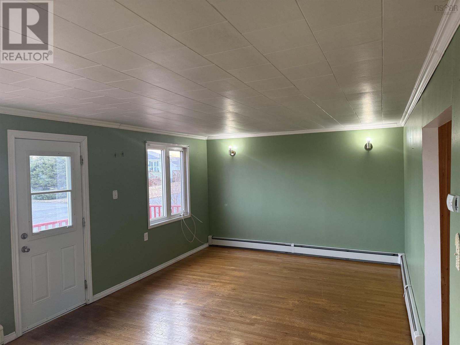 3691 Ocean Avenue, New Waterford, Nova Scotia  B1H 2S5 - Photo 10 - 202607778