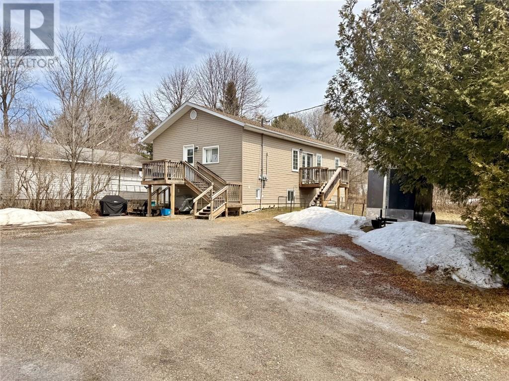 7 Confederation Street, Blind River, Ontario