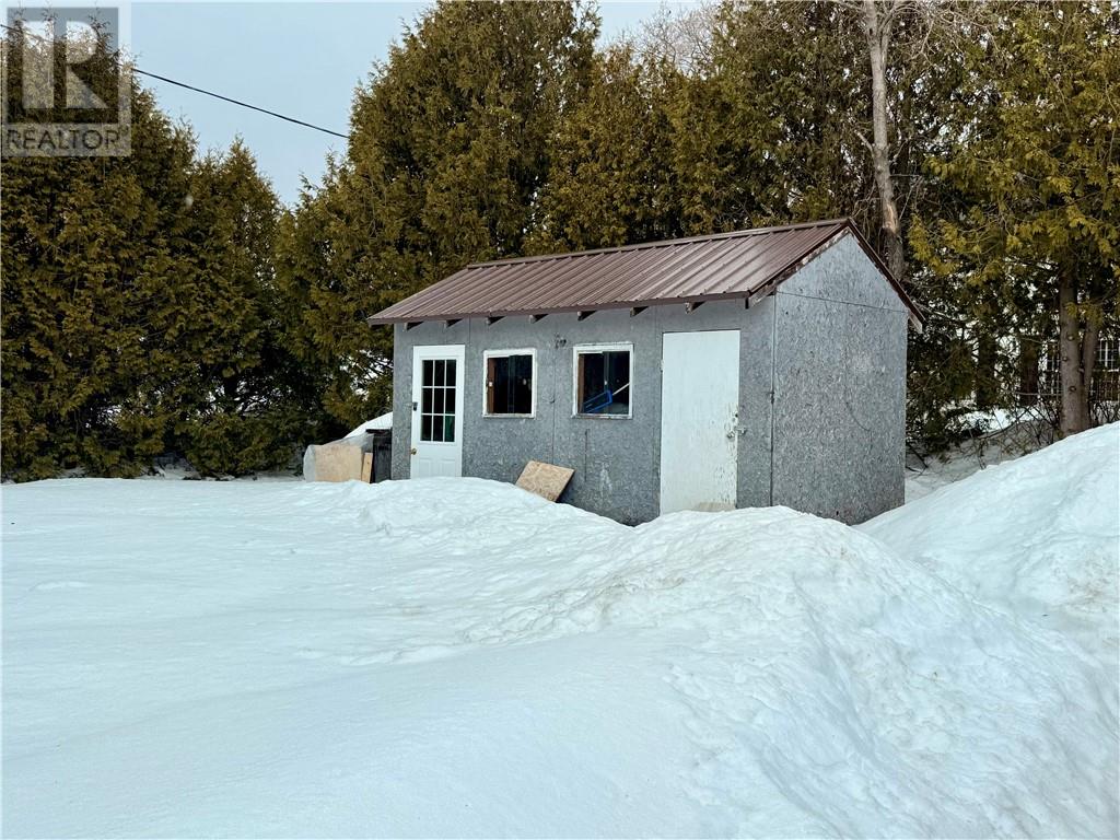 7 Confederation Street, Blind River, Ontario  P0R 1B0 - Photo 37 - 2126952