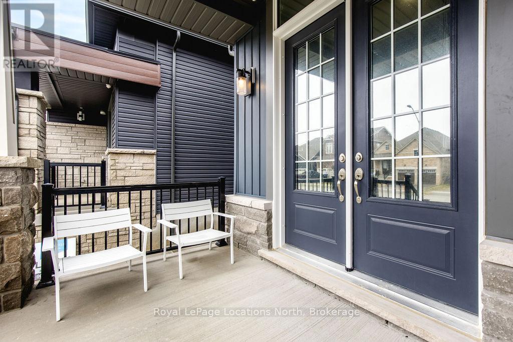 36 Simona Avenue, Wasaga Beach, Ontario  L9Z 0L3 - Photo 2 - S13012030