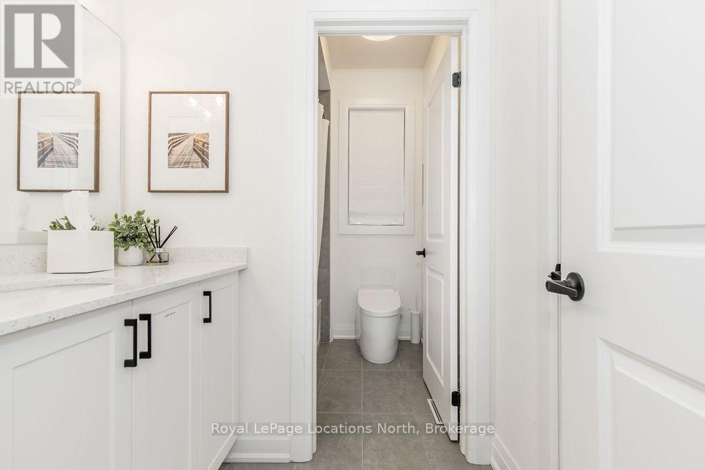 36 Simona Avenue, Wasaga Beach, Ontario  L9Z 0L3 - Photo 31 - S13012030