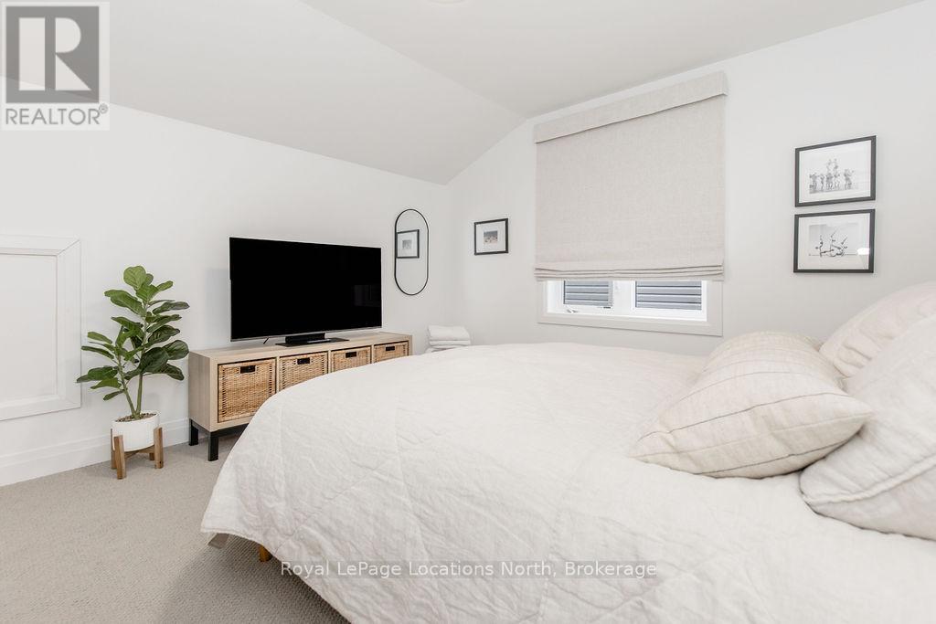 36 Simona Avenue, Wasaga Beach, Ontario  L9Z 0L3 - Photo 37 - S13012030