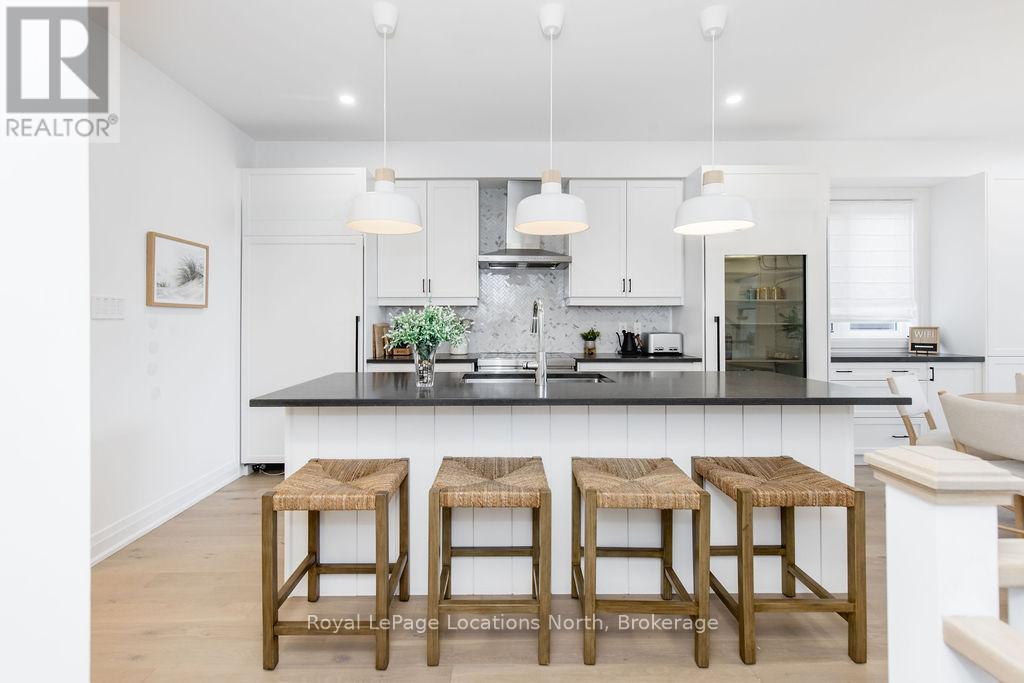 36 Simona Avenue, Wasaga Beach, Ontario  L9Z 0L3 - Photo 9 - S13012030