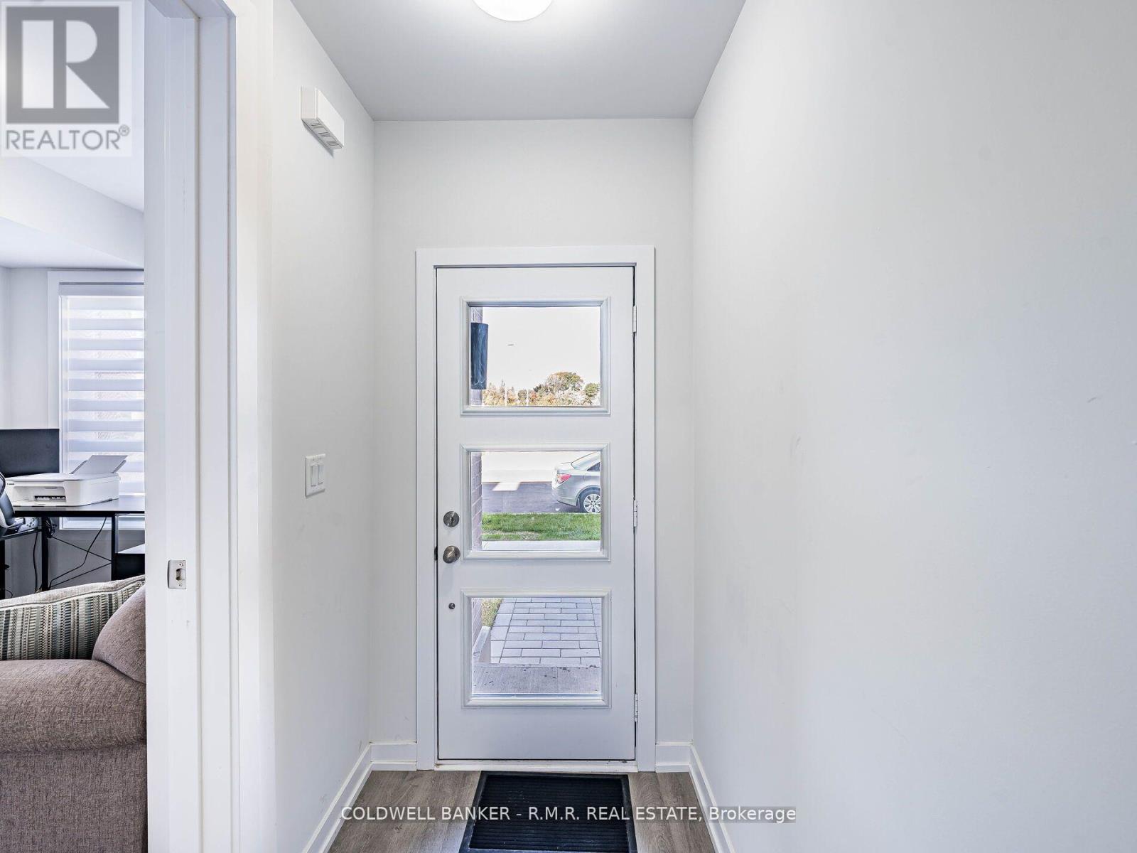 136 Brockley Drive, Toronto, Ontario  M1P 3C1 - Photo 5 - E13012098