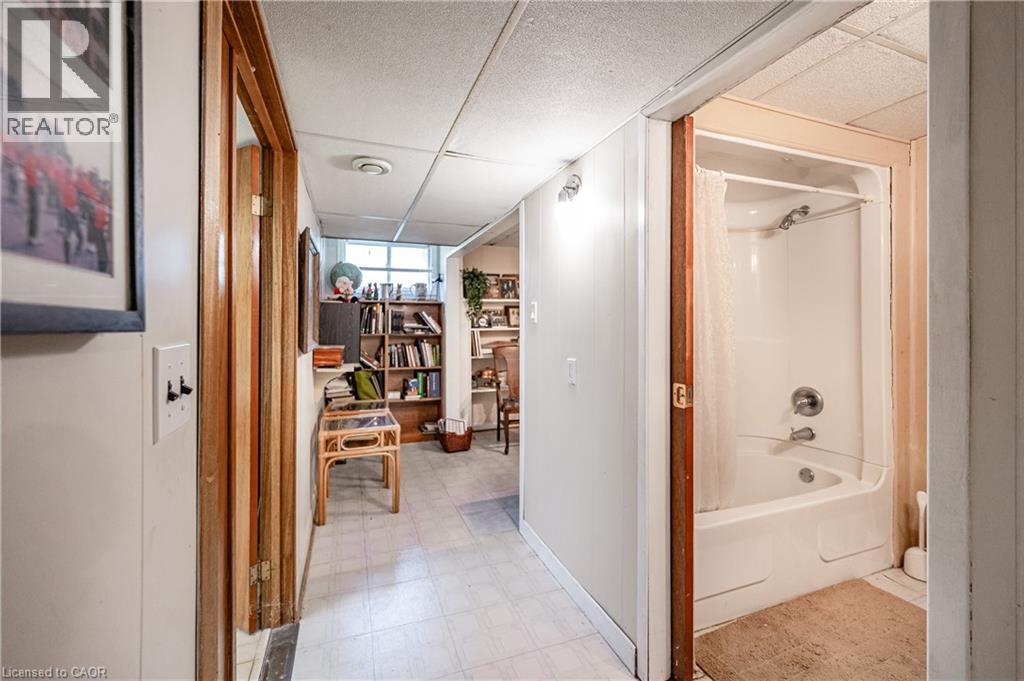 557 Stillwater Crescent, Burlington, Ontario  L7T 3M8 - Photo 18 - 40821692