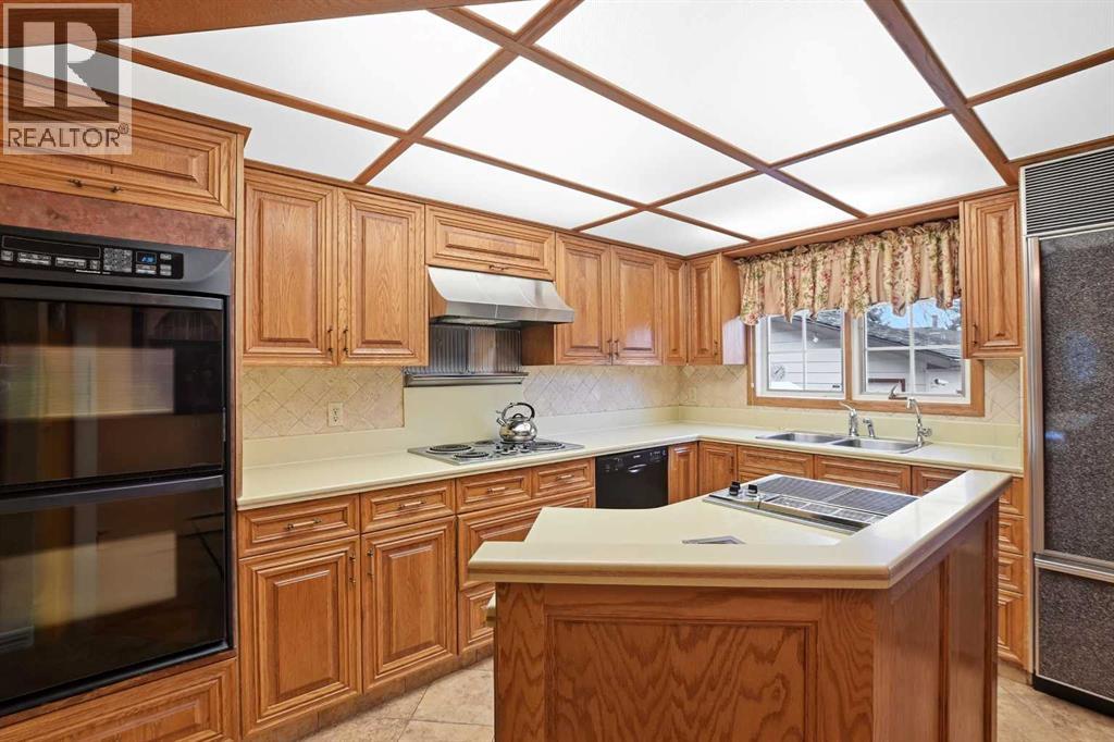 3919 43 Avenue, Red Deer, Alberta  T4N 3B8 - Photo 8 - A2302120