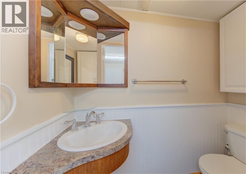 210 Lourdes Street, Waterloo, Ontario  N2L 1N7 - Photo 33 - 40821600