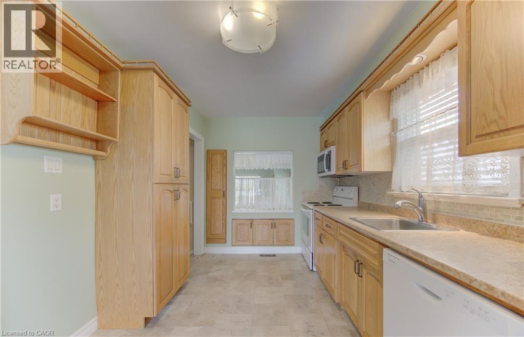 210 Lourdes Street, Waterloo, Ontario  N2L 1N7 - Photo 15 - 40821600