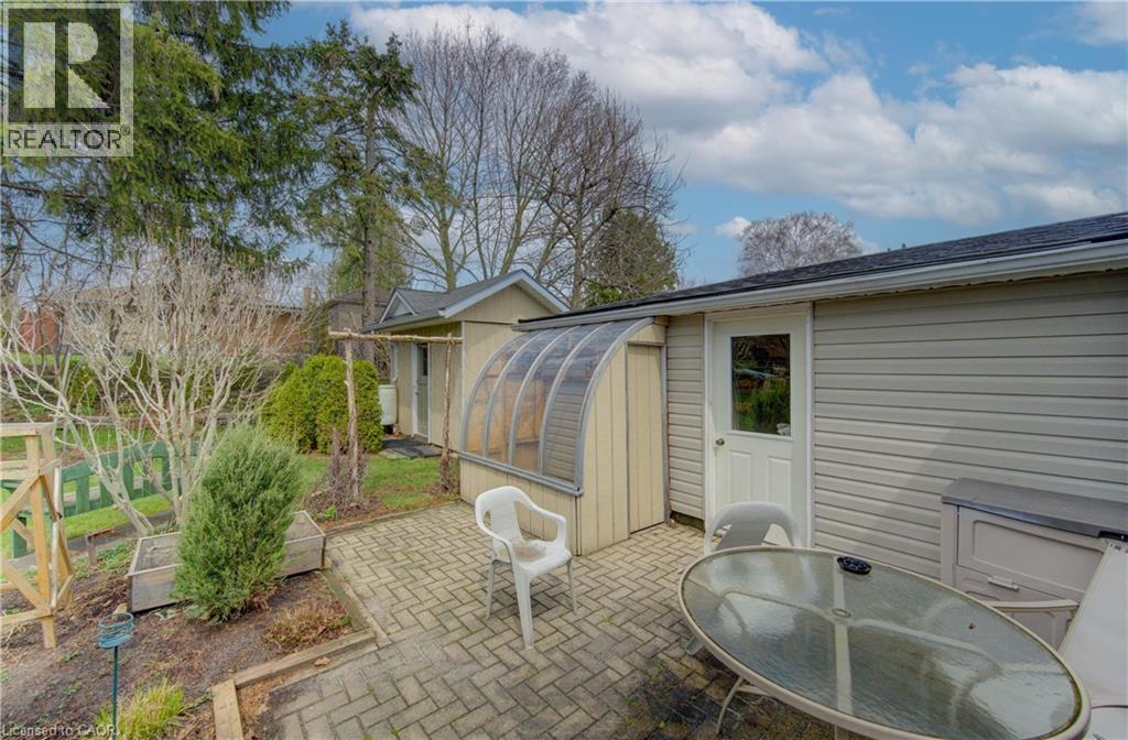 210 Lourdes Street, Waterloo, Ontario  N2L 1N7 - Photo 43 - 40821600