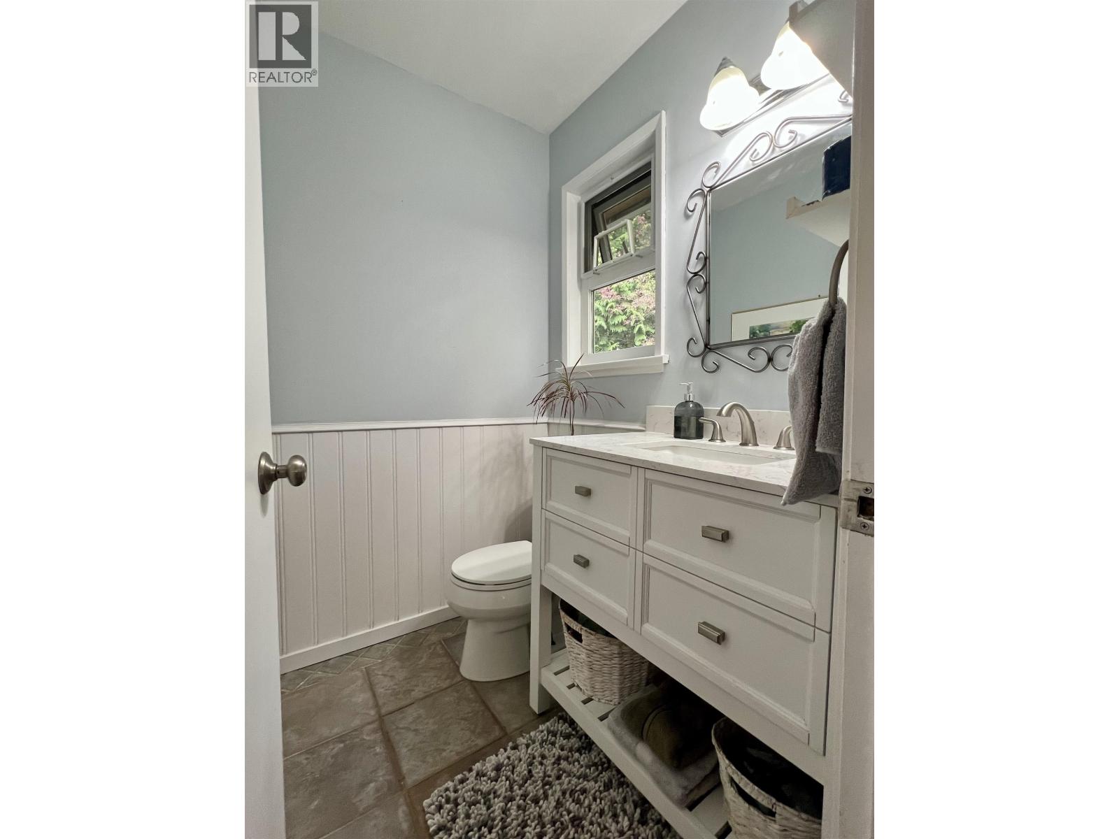 918 Baker Drive, Coquitlam, British Columbia  V3J 6X2 - Photo 11 - R3112232