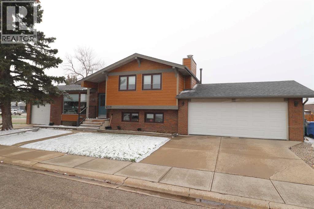 4209 22 Avenue S, Lethbridge, Alberta  T1K 4Y3 - Photo 1 - A2302022