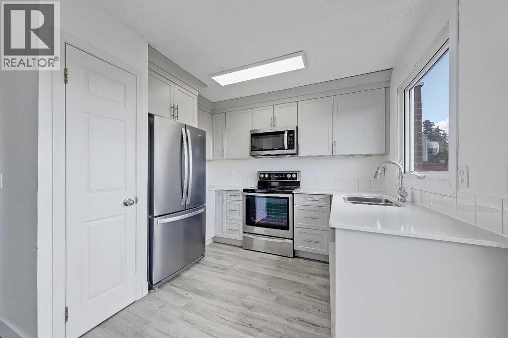 24, 3620 51 Street Sw, Calgary, Alberta  T3E 6N7 - Photo 4 - A2300734