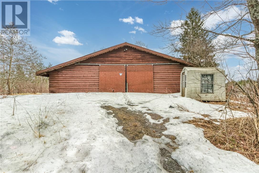 591 Northern Central, Hagar, Ontario  P0H 2N0 - Photo 3 - 2127169