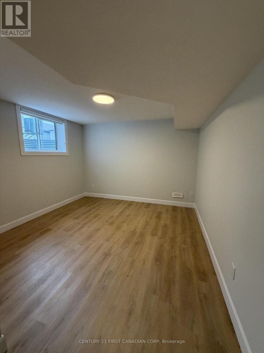 Lower - 2281 Southport Crescent, London South, Ontario  N6M 0H9 - Photo 8 - X13012146