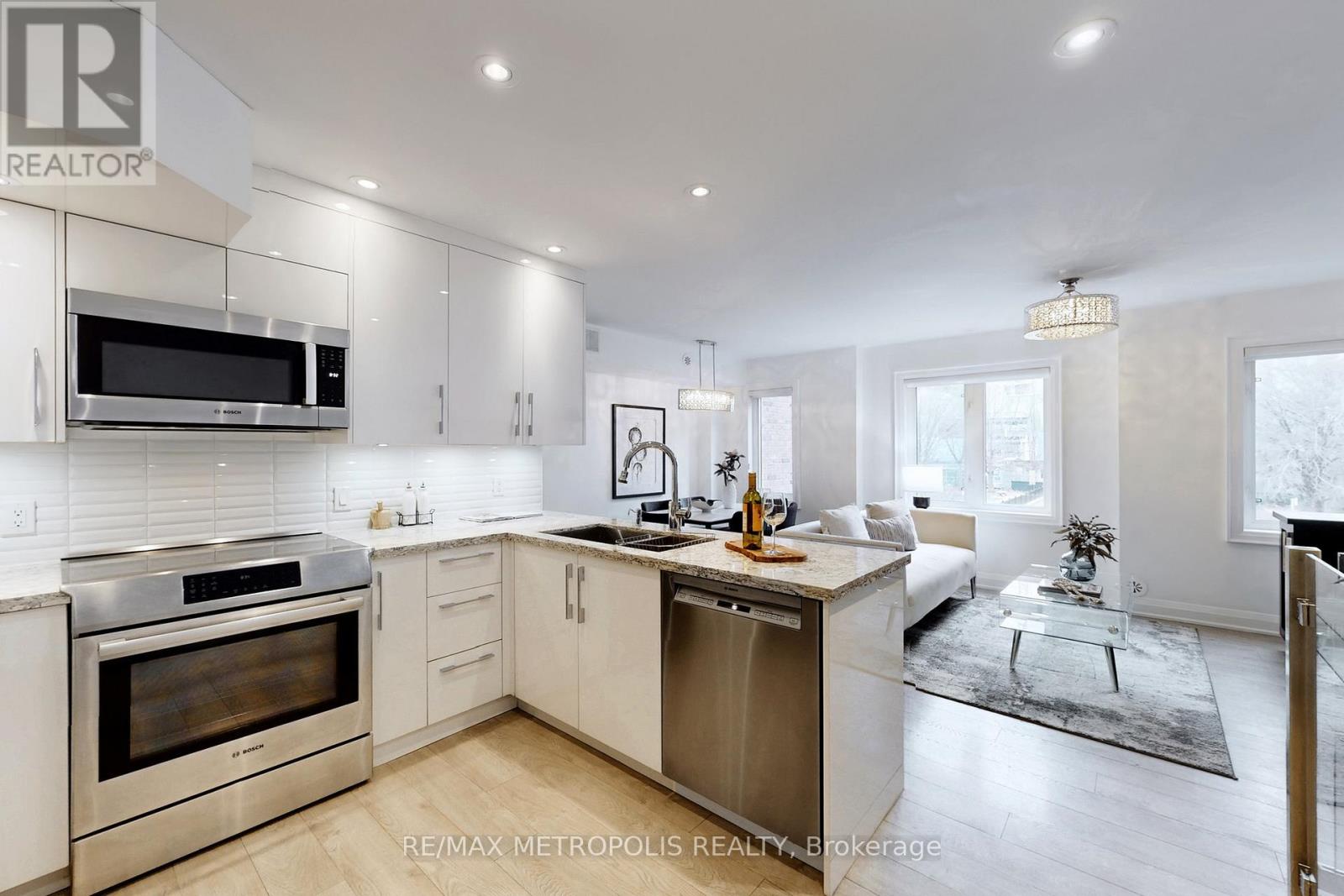 404 - 12 Sudbury Street, Toronto, Ontario  M6J 3W7 - Photo 16 - C13012034