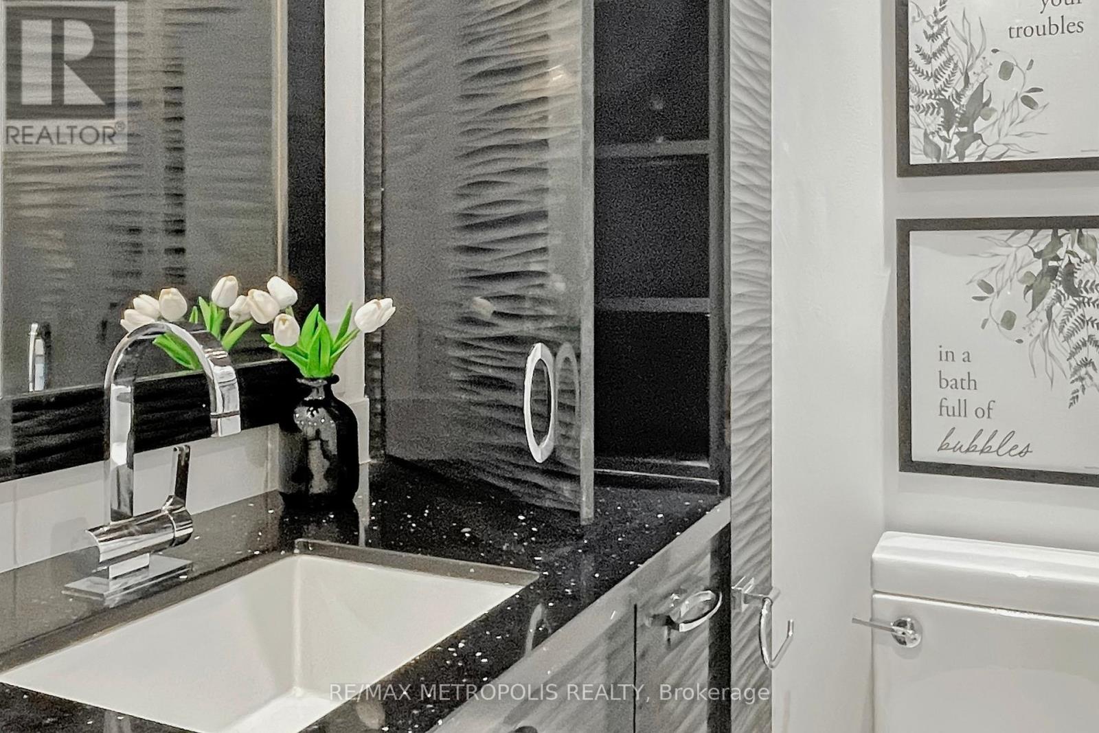 404 - 12 Sudbury Street, Toronto, Ontario  M6J 3W7 - Photo 36 - C13012034