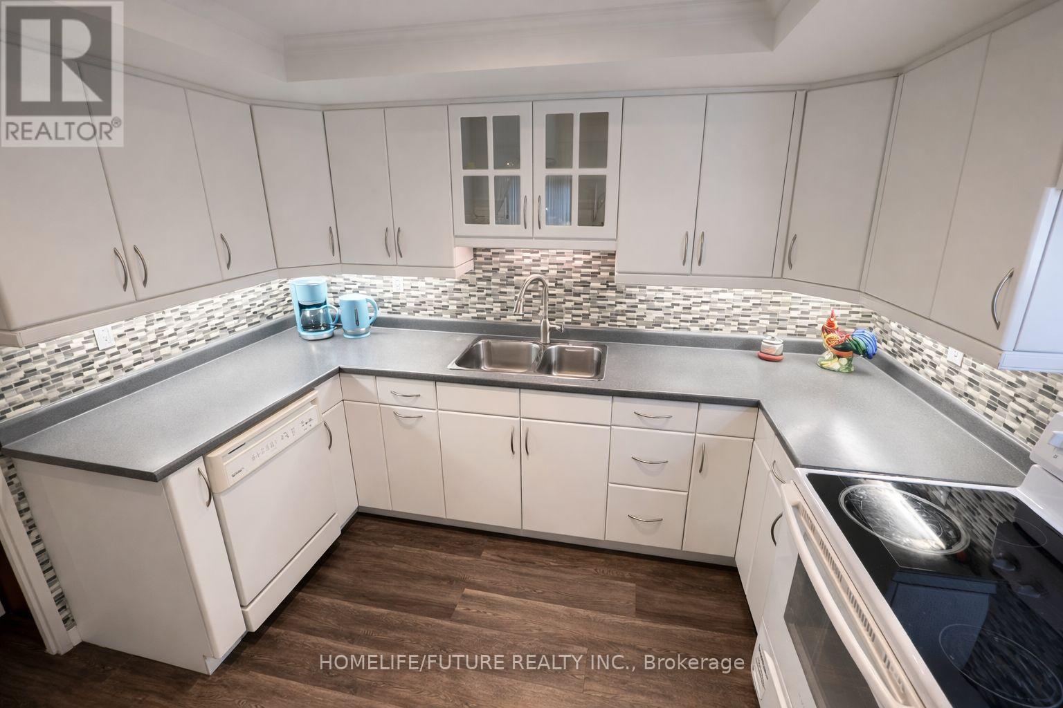 112 - 245 The Don Way W, Toronto, Ontario  M3B 3M2 - Photo 10 - C13012088