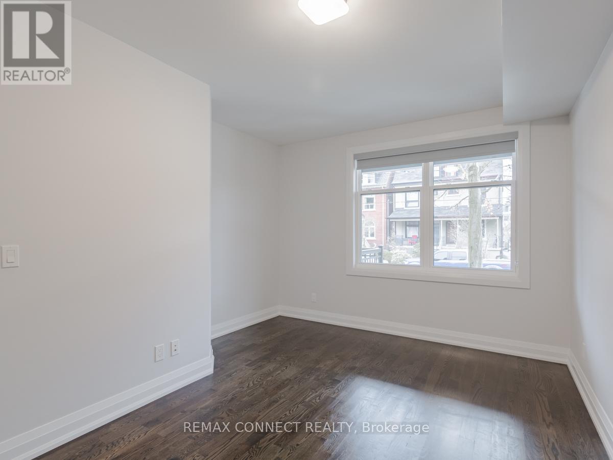 Main - 690 Shaw Street, Toronto, Ontario  M6G 3L7 - Photo 6 - C13012116