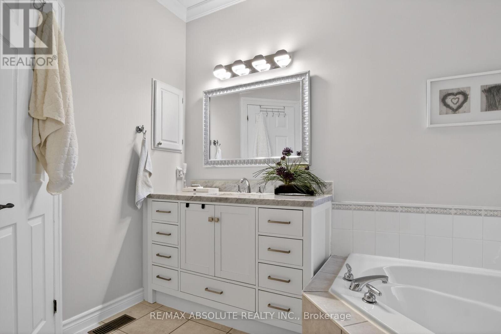 19 Goldora Private, Ottawa, Ontario  K2T 1K8 - Photo 22 - X13012086