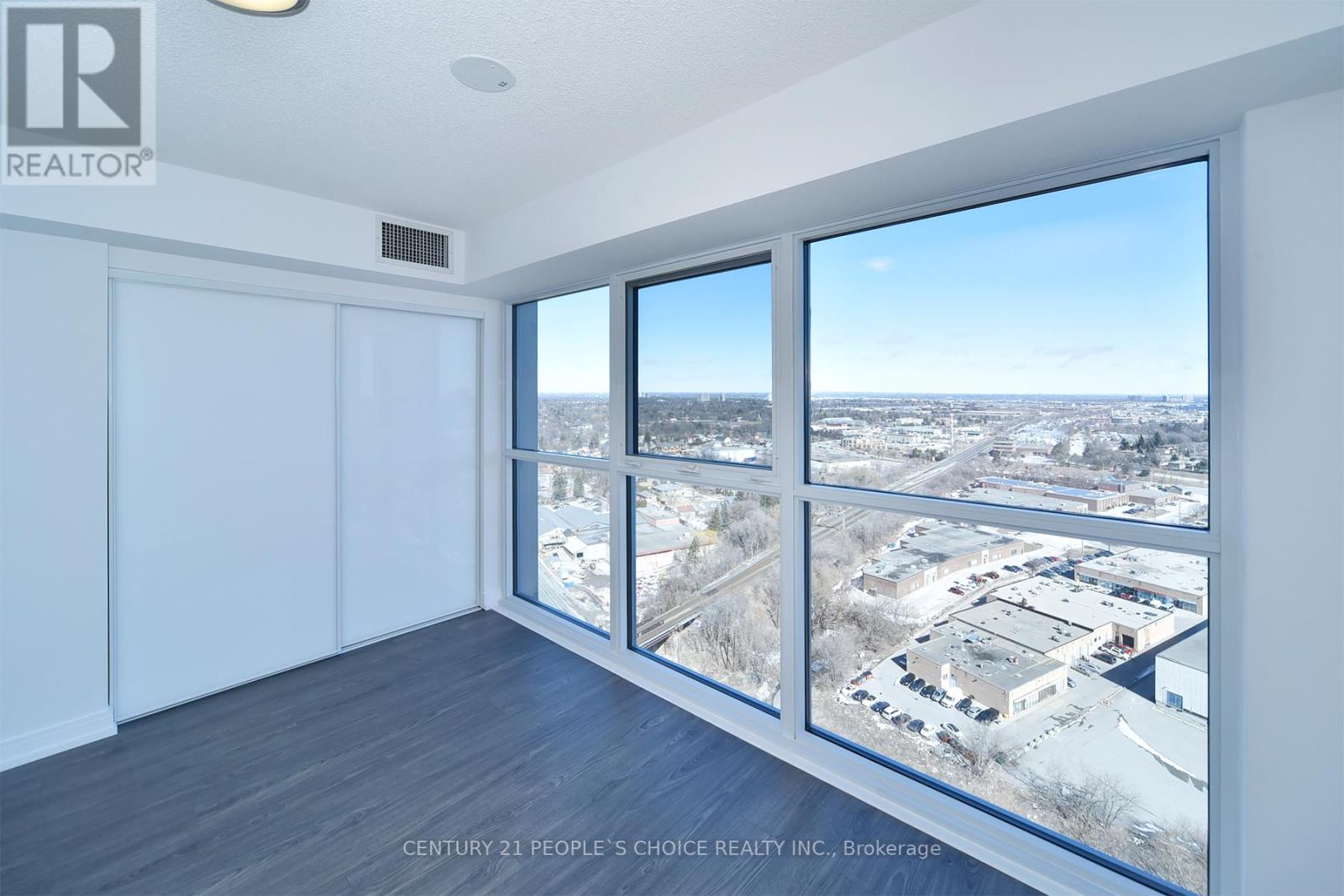 2402 - 225 Village Green Square, Toronto, Ontario  M1S 0L3 - Photo 18 - E13012084