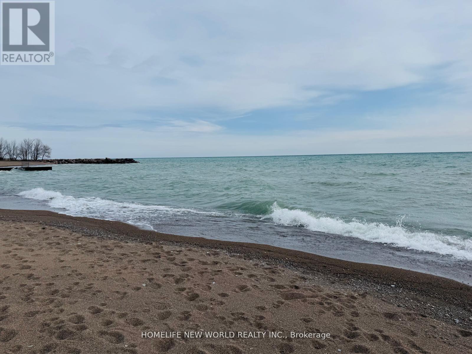 2nd Floor - 37 Kingswood Road, Toronto, Ontario  M4E 3N4 - Photo 16 - E13012128