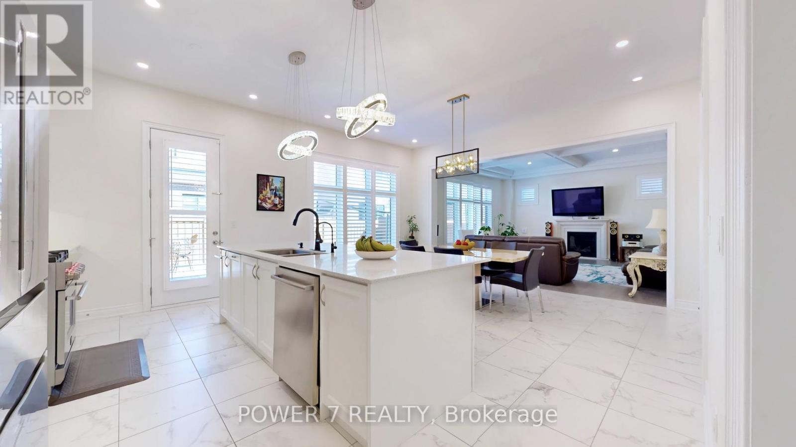 27 Joiner Circle, Whitchurch-Stouffville, Ontario  L4A 4W9 - Photo 15 - N13012044