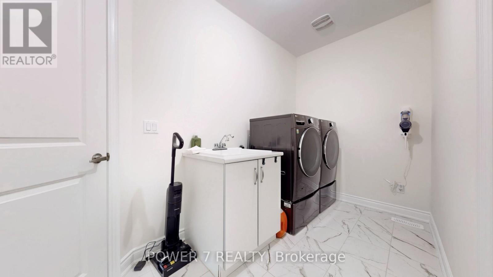 27 Joiner Circle, Whitchurch-Stouffville, Ontario  L4A 4W9 - Photo 44 - N13012044