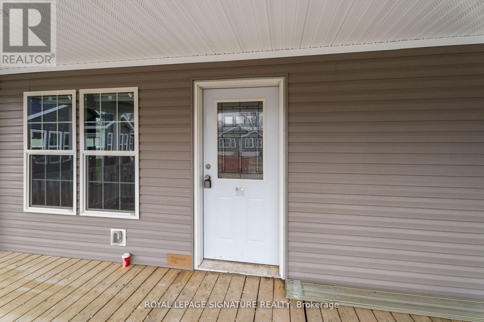 12 Briarwood Place, Innisfil, Ontario  L0L 1L0 - Photo 3 - N13012056