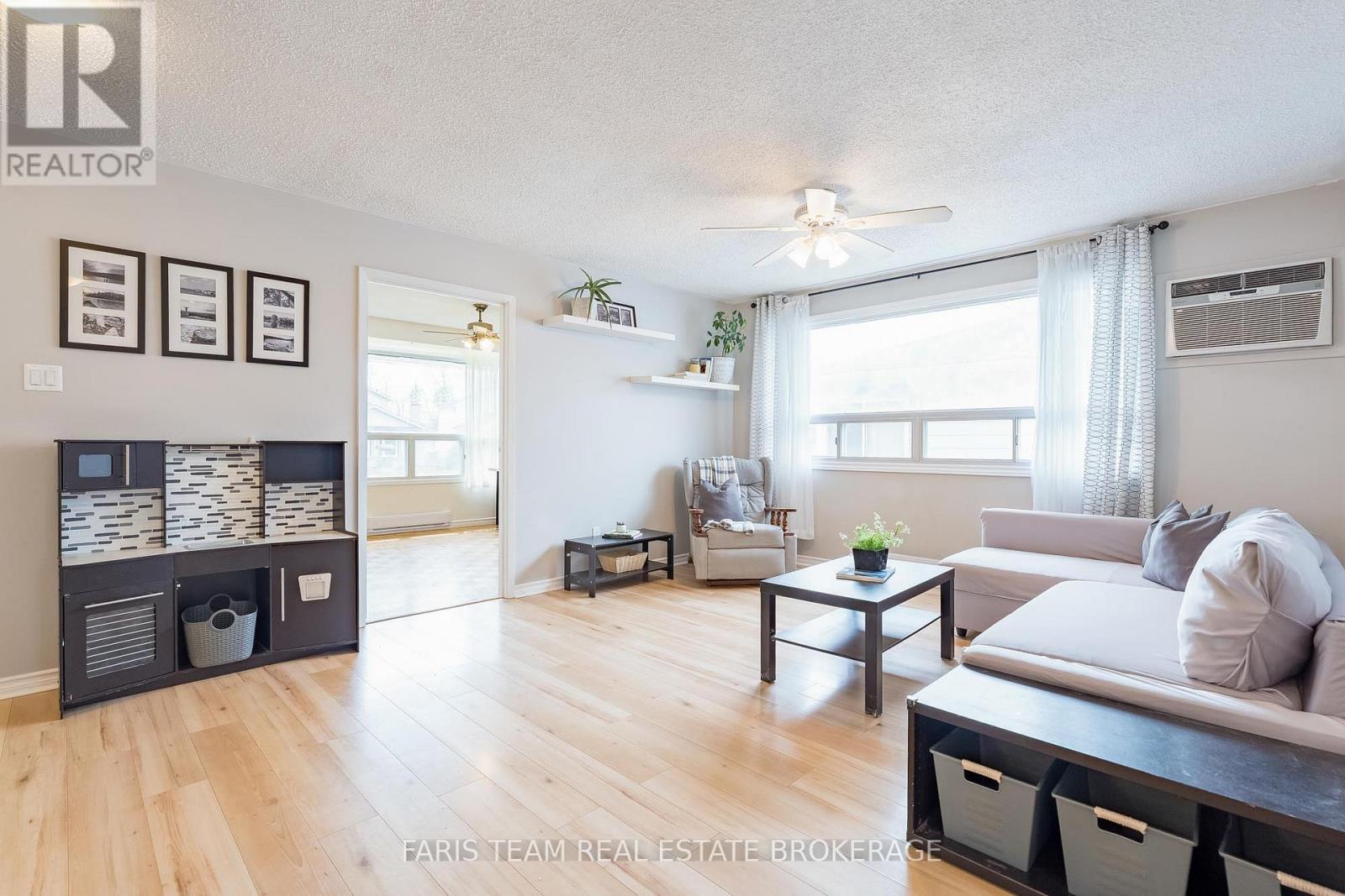 1120 Lindy Lane, Innisfil (Gilford), Ontario  L0L 1R0 - Photo 12 - N13012064