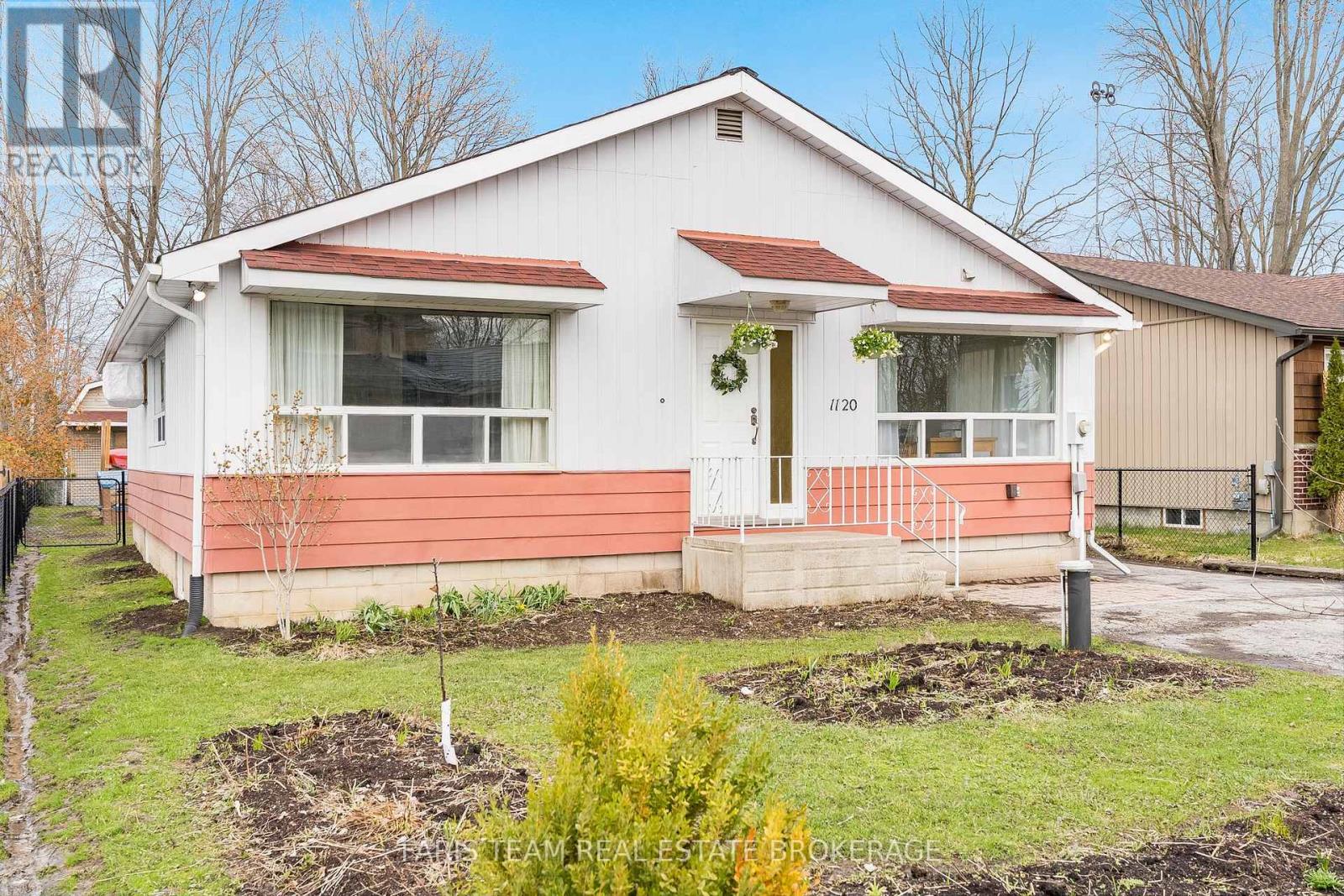 1120 Lindy Lane, Innisfil (Gilford), Ontario  L0L 1R0 - Photo 2 - N13012064