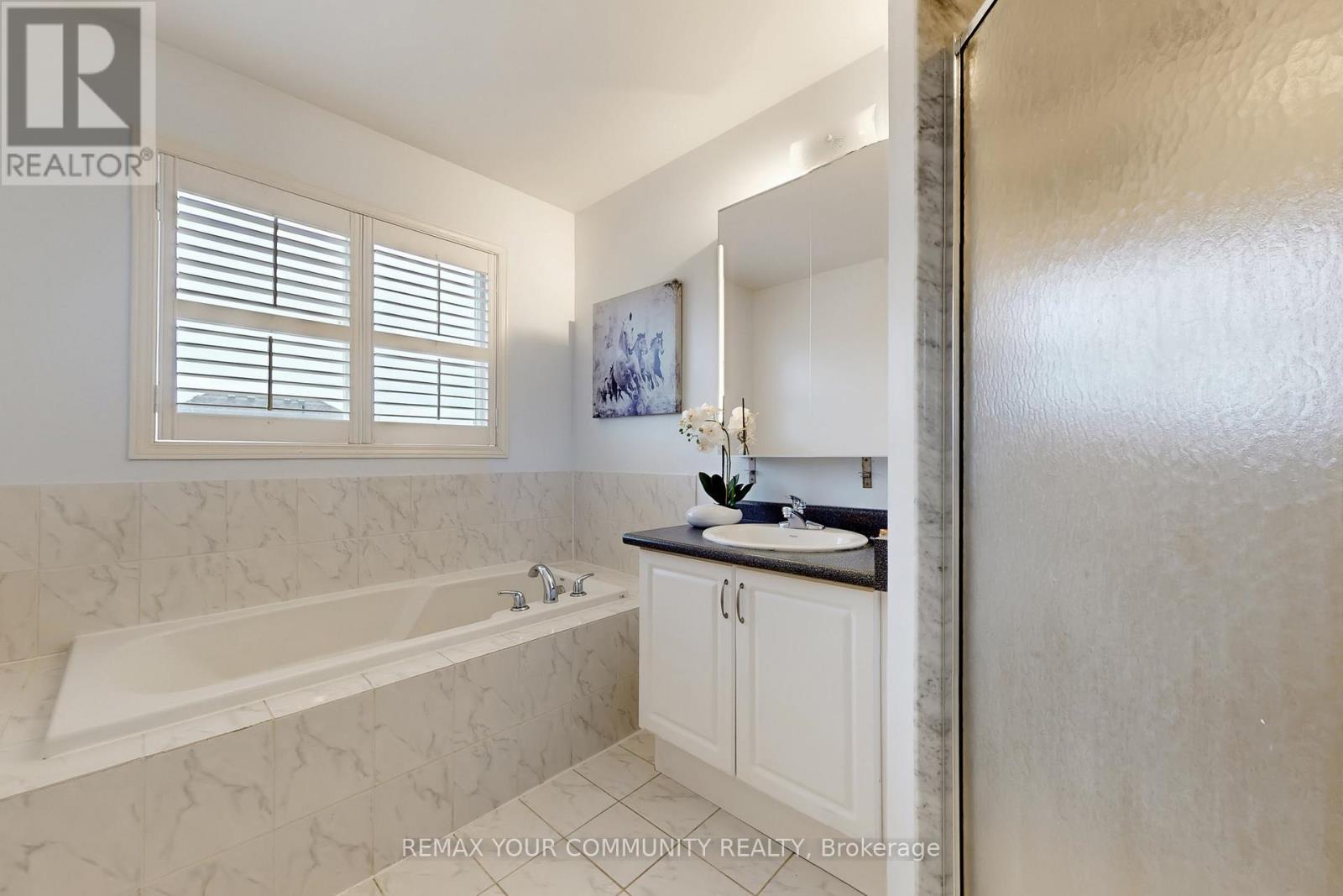 139 Ascalon Drive, Vaughan, Ontario  L6A 0M4 - Photo 18 - N13012080