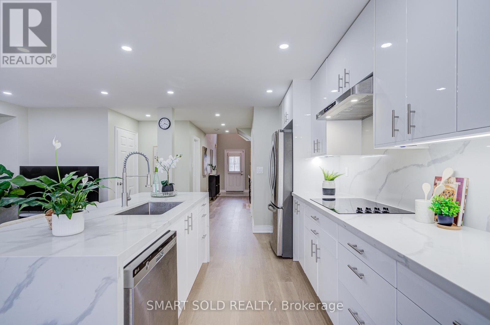 53 Cassia Crescent, Vaughan, Ontario  L6A 3N3 - Photo 12 - N13012110