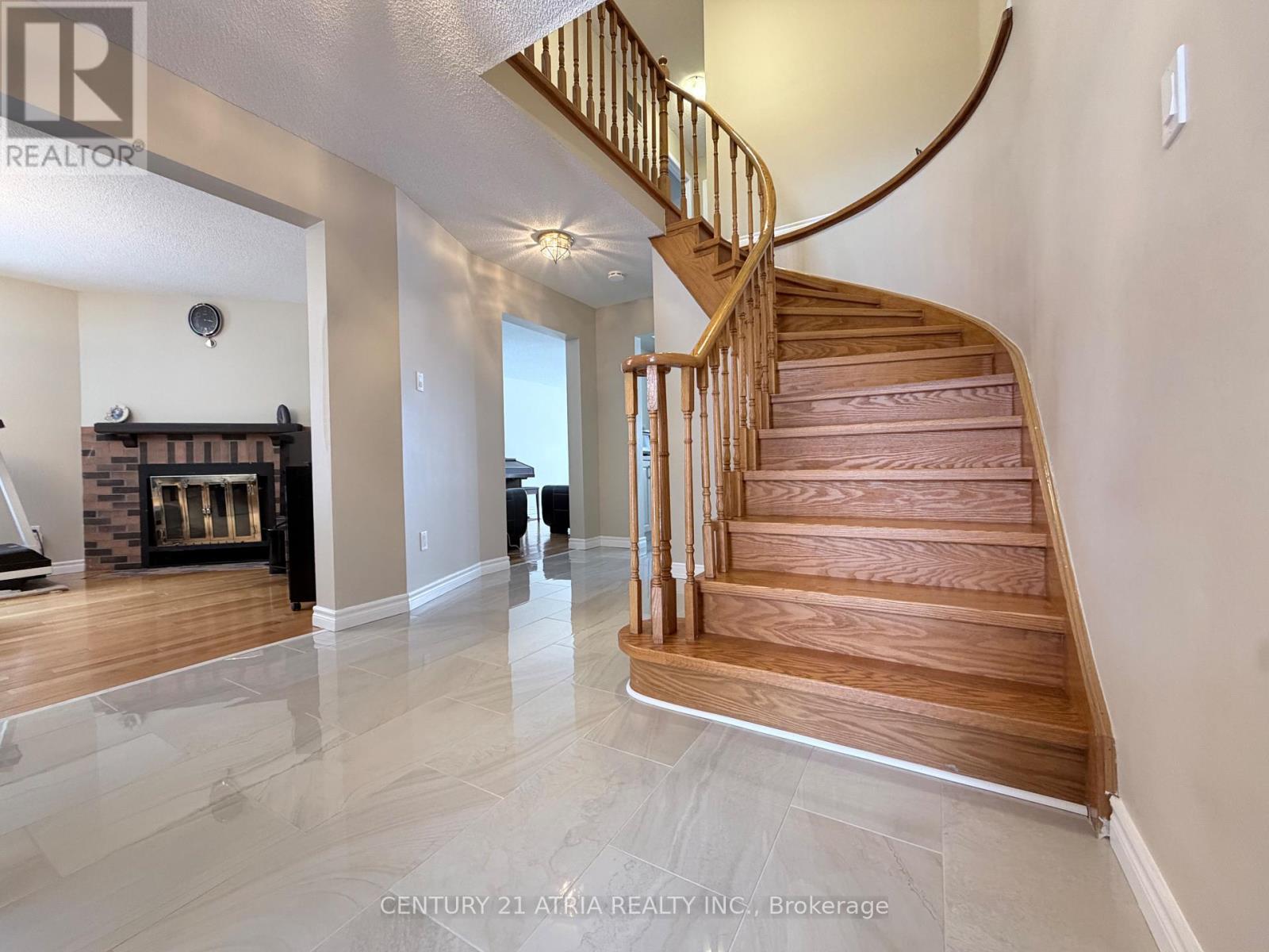 79 Maitland Drive, Markham, Ontario  L3R 4T6 - Photo 4 - N13012148