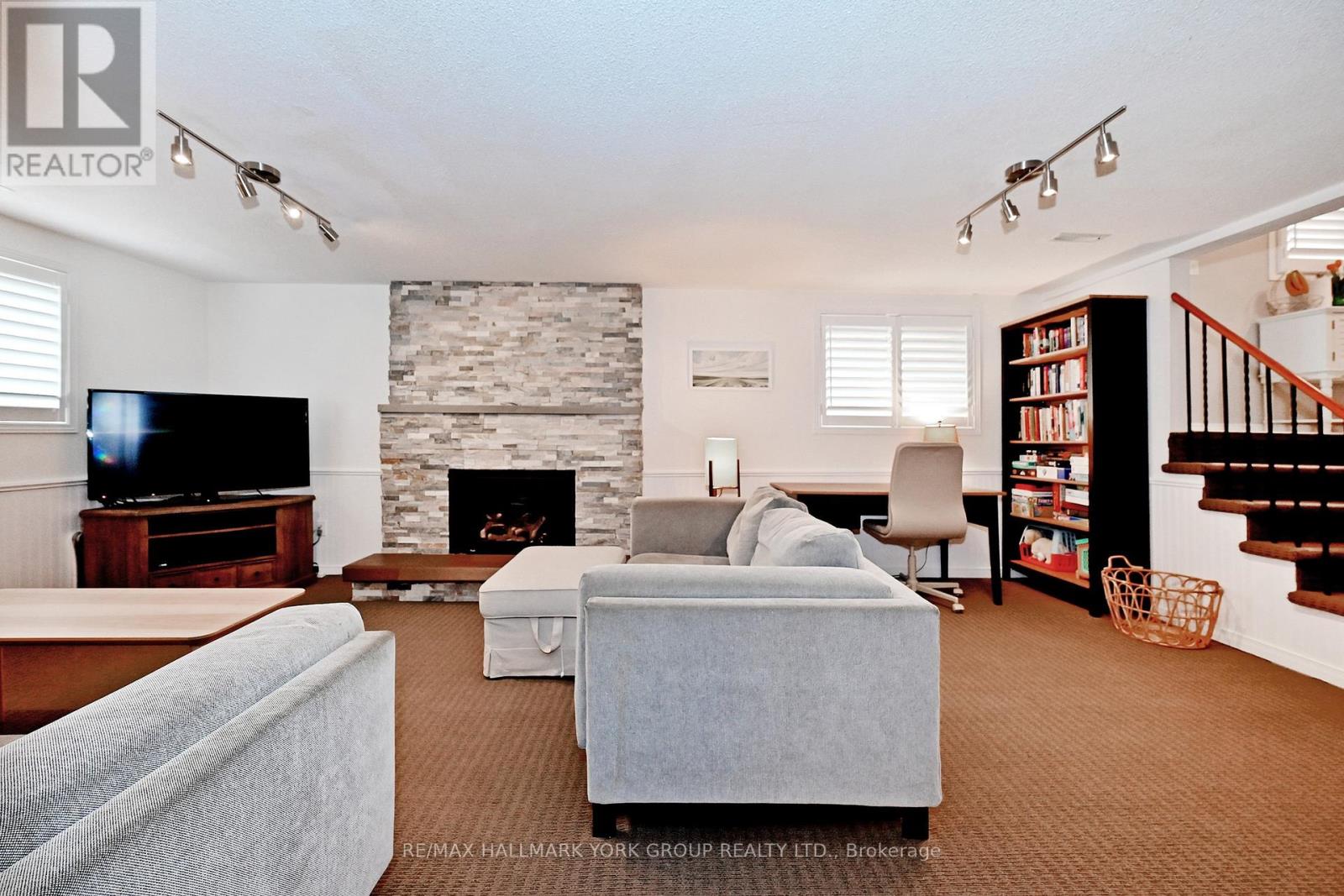 262 Plymouth Trail, Newmarket, Ontario  L3Y 6G7 - Photo 17 - N13012150