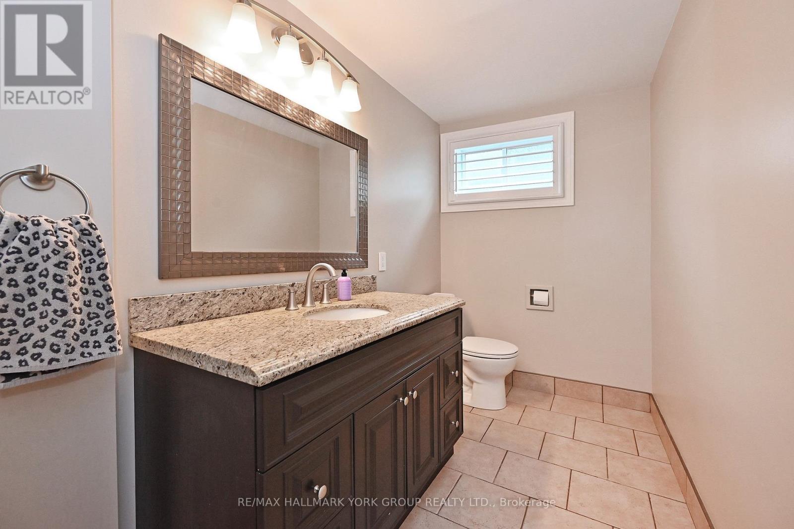 262 Plymouth Trail, Newmarket, Ontario  L3Y 6G7 - Photo 29 - N13012150