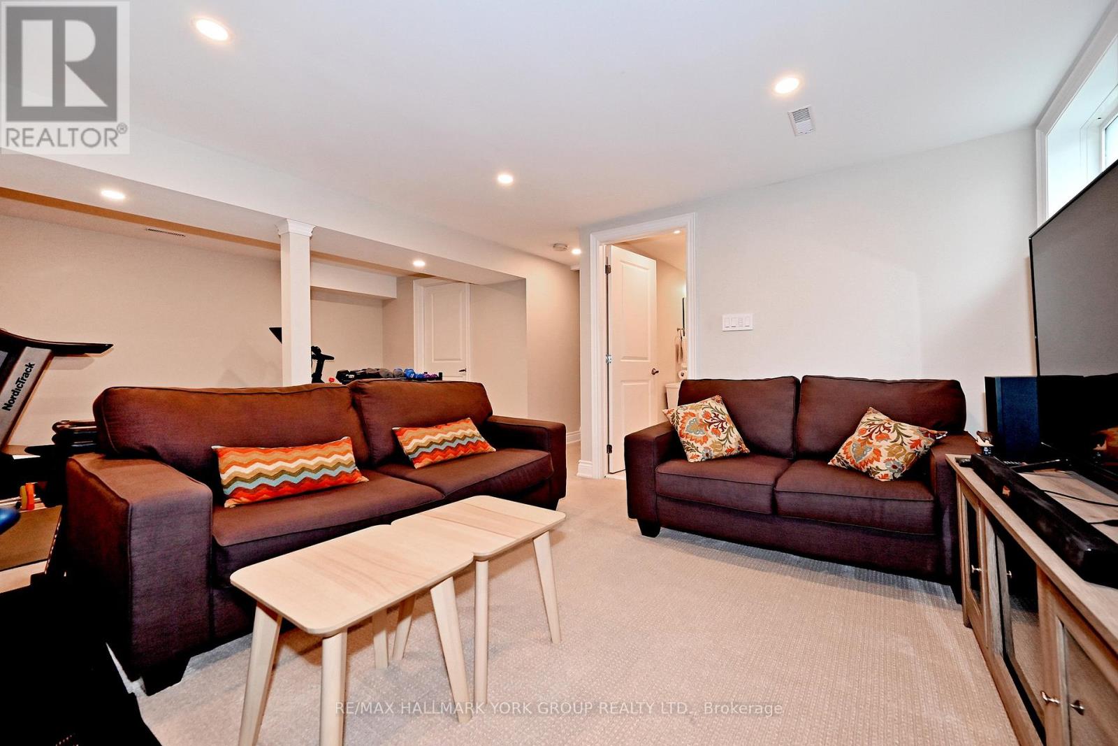 262 Plymouth Trail, Newmarket, Ontario  L3Y 6G7 - Photo 31 - N13012150